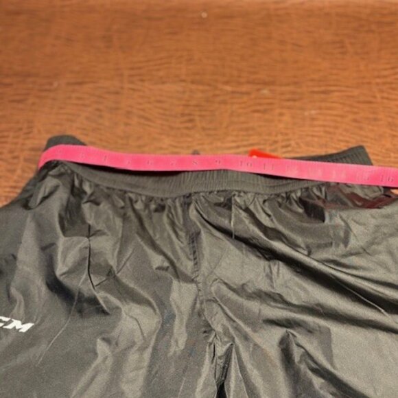 CCM Women's Skate Suit pant Size Small Black - Picture 6 of 7